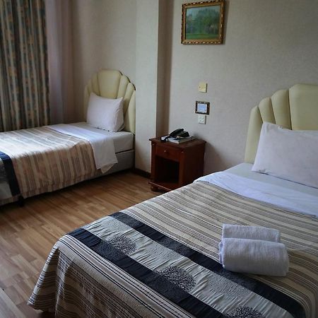 Jeruton Hotel Kampong Jerudong Екстериор снимка
