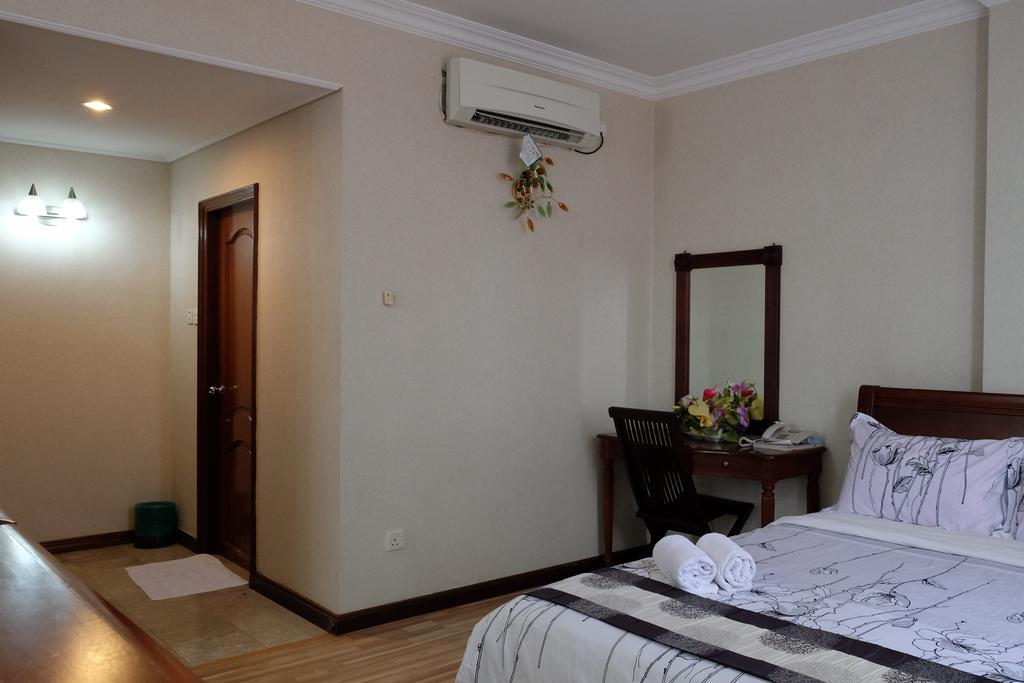 Jeruton Hotel Kampong Jerudong Стая снимка