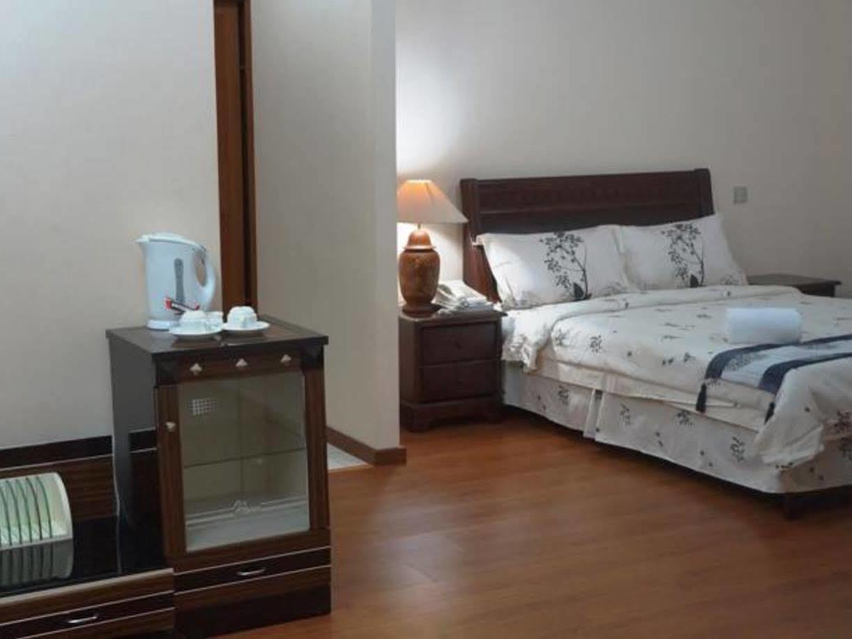 Jeruton Hotel Kampong Jerudong Екстериор снимка